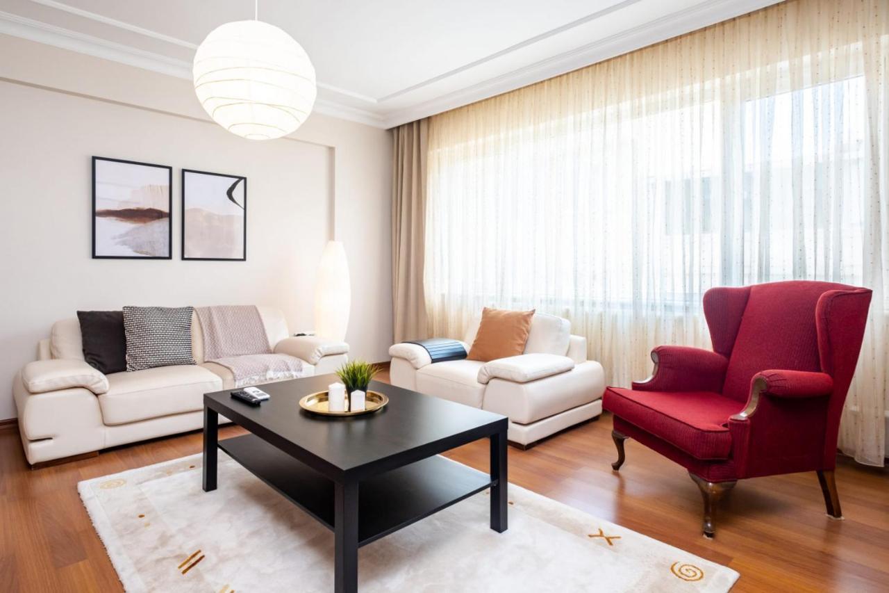 Appartamento Comfy Flat Near Popular Attractions In Sisli Provincia di Provincia di Istanbul Esterno foto