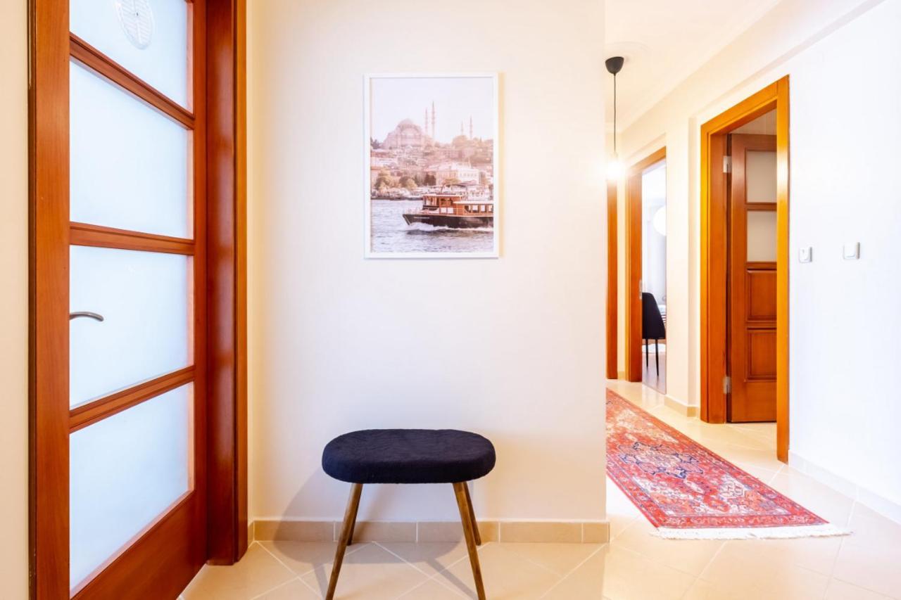Appartamento Comfy Flat Near Popular Attractions In Sisli Provincia di Provincia di Istanbul Esterno foto